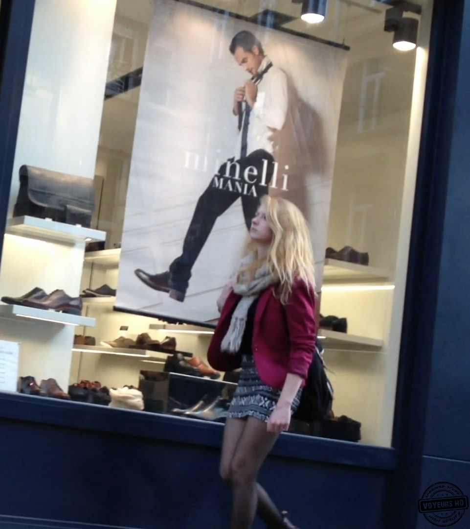 Sexy teen on the street picture