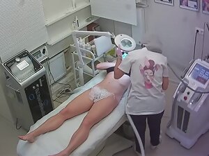 Long hair removal treatment on hidden camera - Voyeurs HD