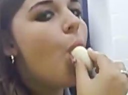 Schoolgirl shows her banana skills