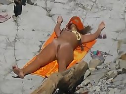 It was crazy good to watch her tan