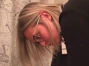 Sister got tired of her pussy hairstyle