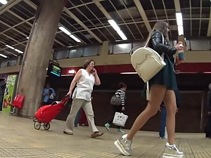 Fascinating hottie in the subway upskirt video