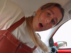 Hottie enjoys sucking and riding dick in car