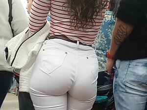 Royal ass fills up white jeans very nicely