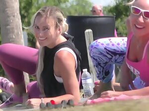 Hot girl notices the voyeur while exercising in park