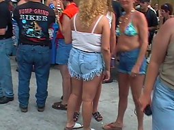 sluts at a concert