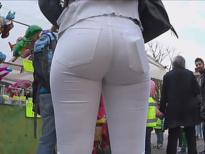 Phat ass squeezed in tight white pants