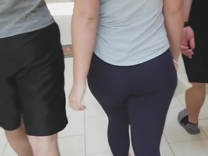 Chick with broad shoulders and thick ass