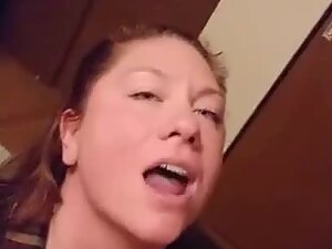 Redhead doesn't stop sucking until her mouth is full