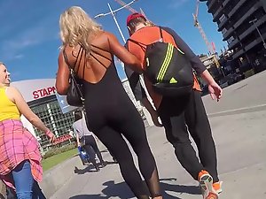 Three jackpot kind of girls in tight outfits