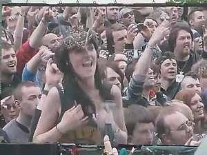 Huge Boobs At Concert - Girls flashing tits in concert - Voyeurs HD