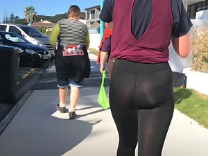 Sunlight makes black tights nicely transparent