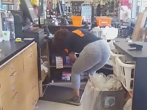 Black store clerk's phat ass should be famous