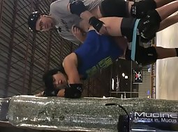 Hot fuck in the roller park