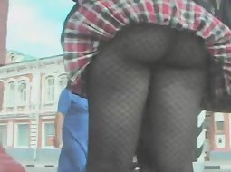 Schoolgirl accidentally shows ass