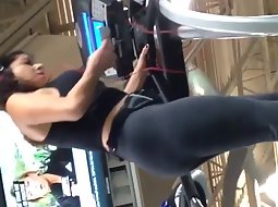 Sexy girl spied in the gym